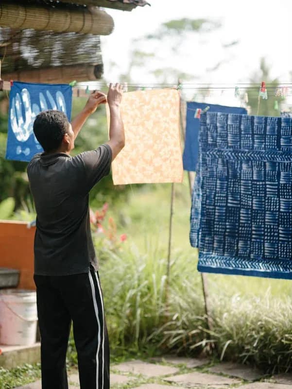 Media 2 ng Threads of Life in Ubud