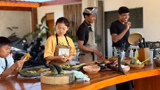 Stellar Bali Cooking Class in Gianyar media 5