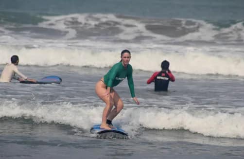 Dekom Surf School in Kuta
