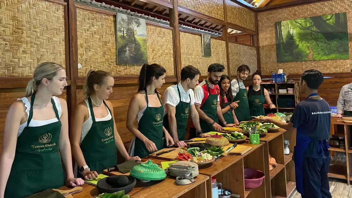 Authentic Balinese Cooking & Market Tour media 5