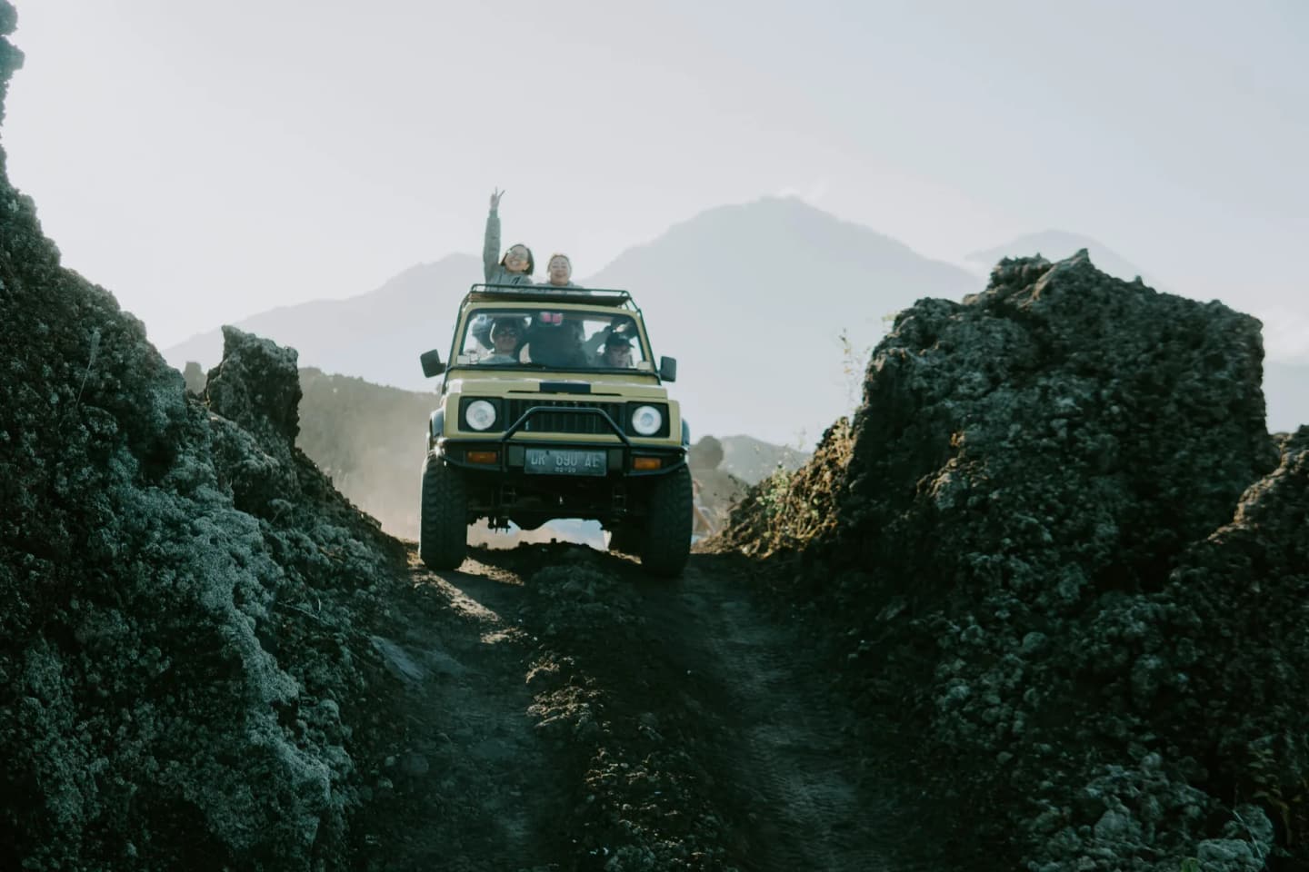 Lakeview Sunrise Jeep Tour With Hot Spring And Lunch