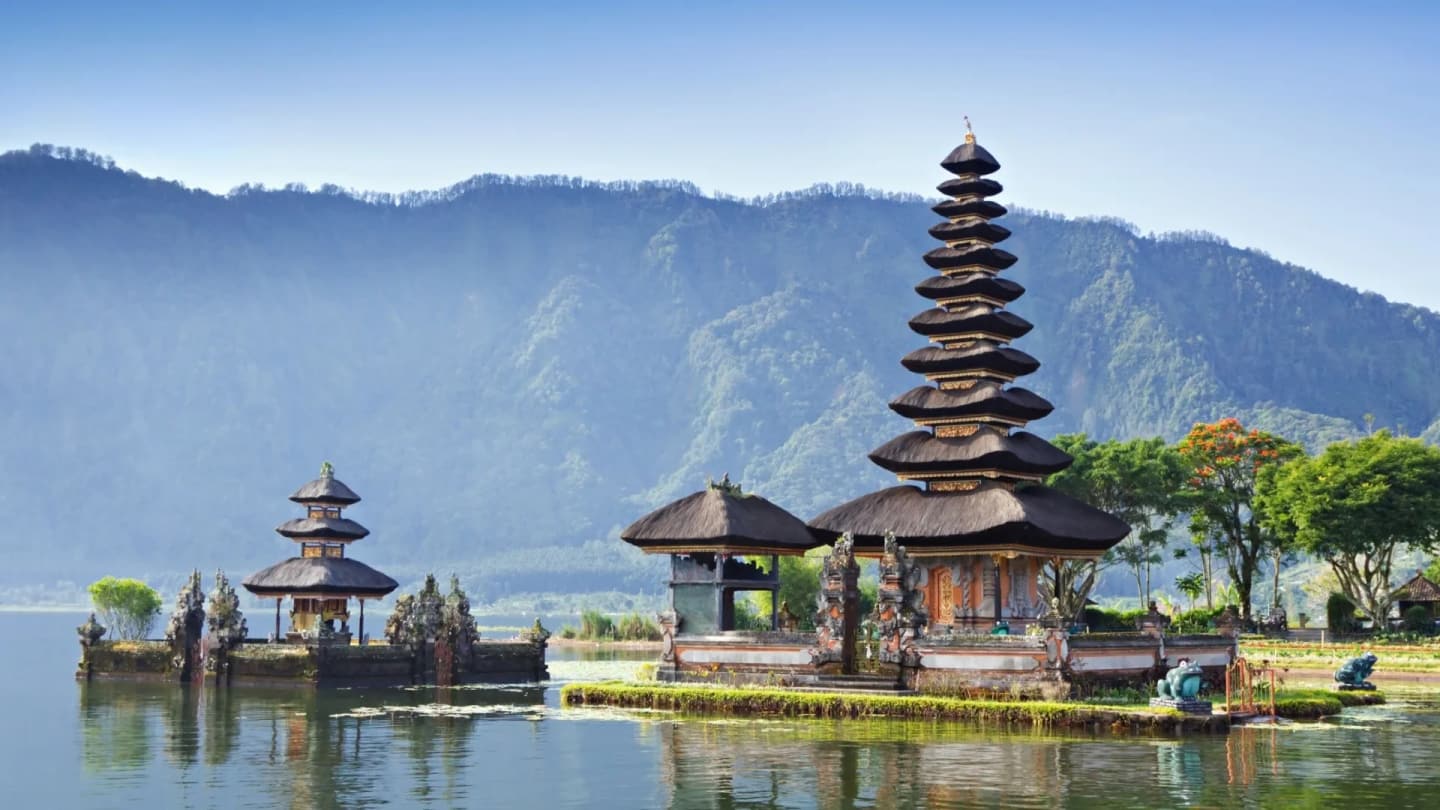 Bedugul Highlands & Tanah Lot Sunset Tour