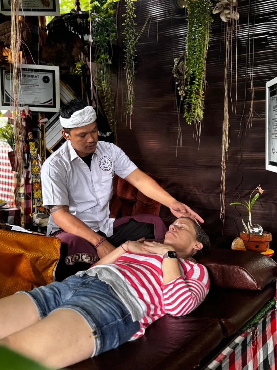 Pagpapagaling ng Isip, Katawan at Emosyon