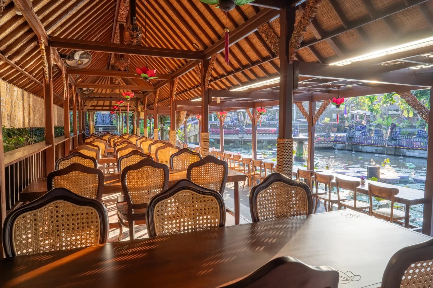 The Cafe Lotus Ubud
